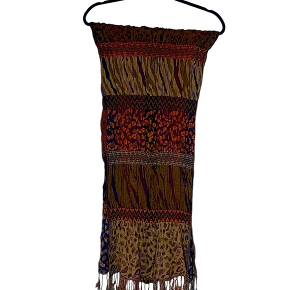 Zuriel Woven scarf, beautiful brown, orange and other colors, shirring accent - Picture 3 of 5